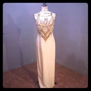 Evening gown, prom gown..very stunning